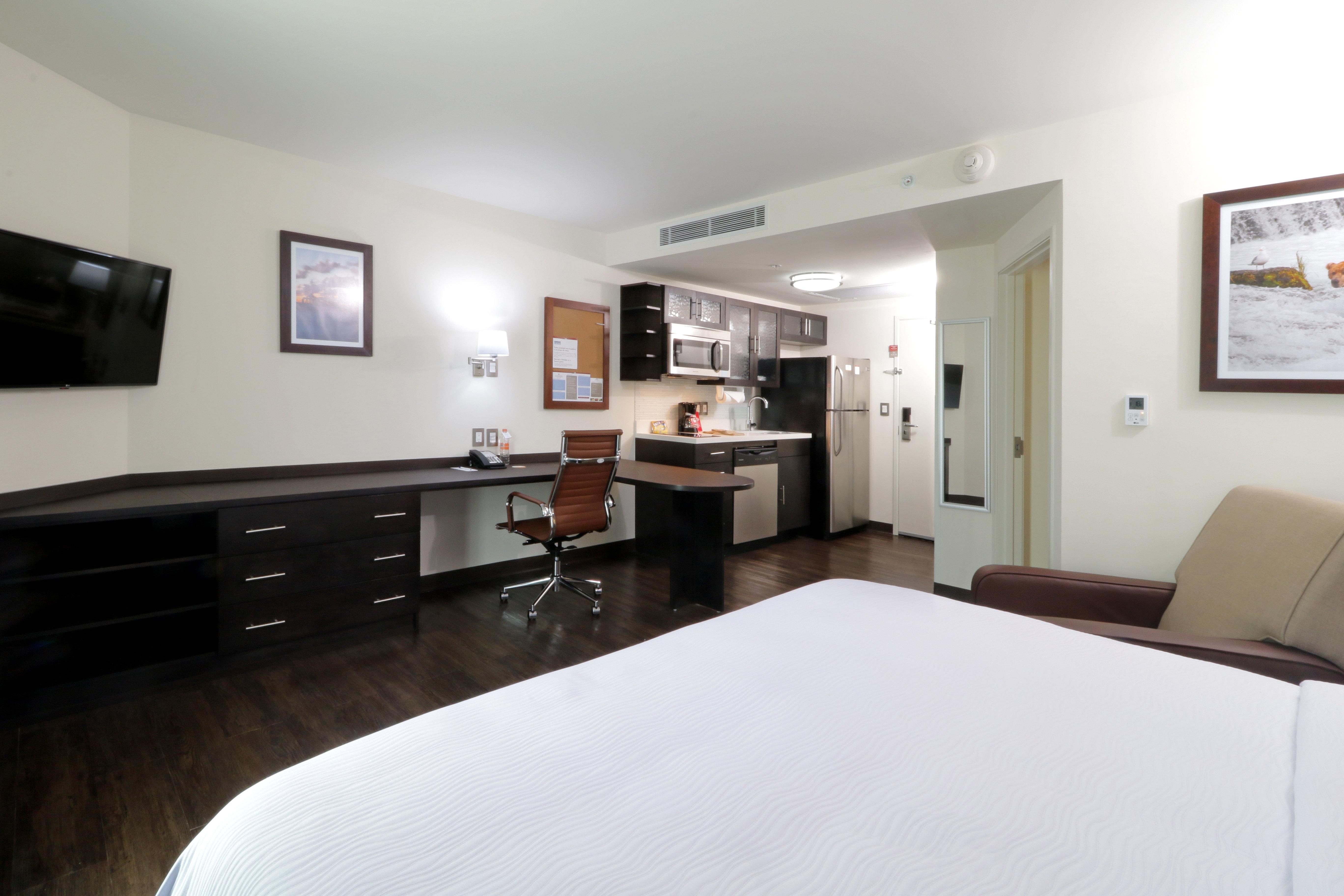 Candlewood Suites Celaya Селая Экстерьер фото