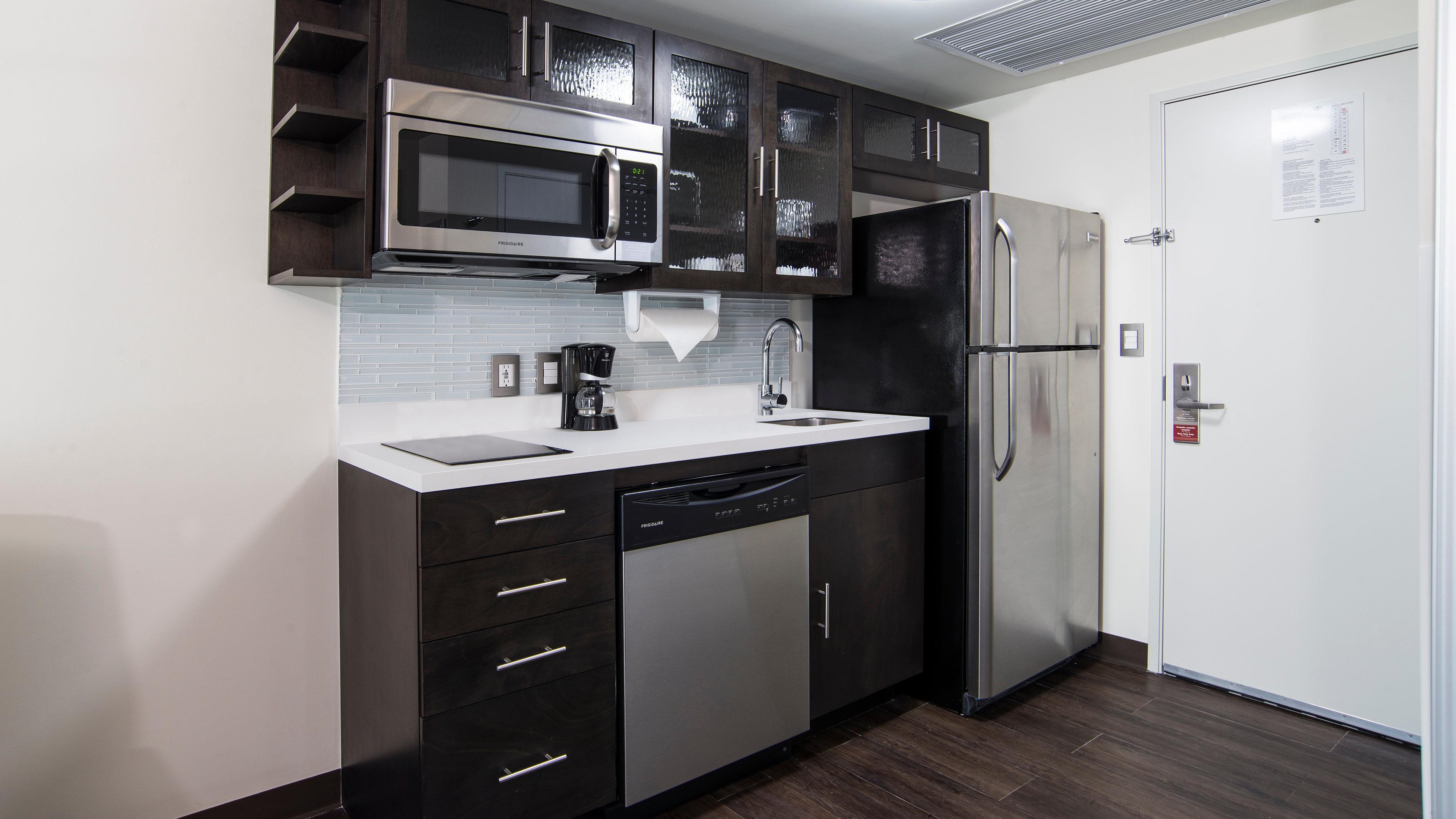 Candlewood Suites Celaya Селая Экстерьер фото