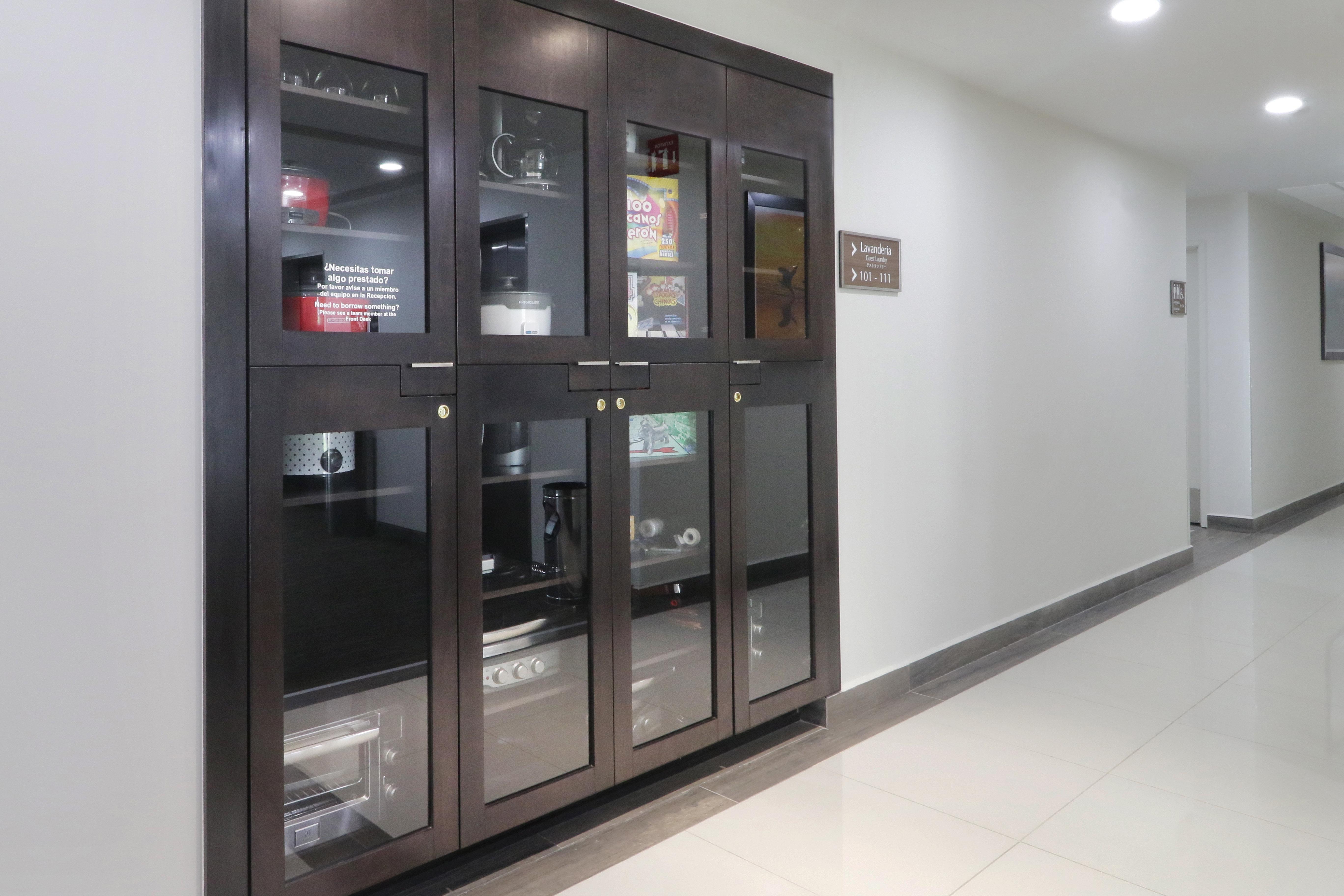 Candlewood Suites Celaya Селая Экстерьер фото